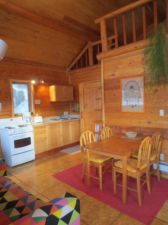 Blaeberry Mountain Lodge Golden Экстерьер фото