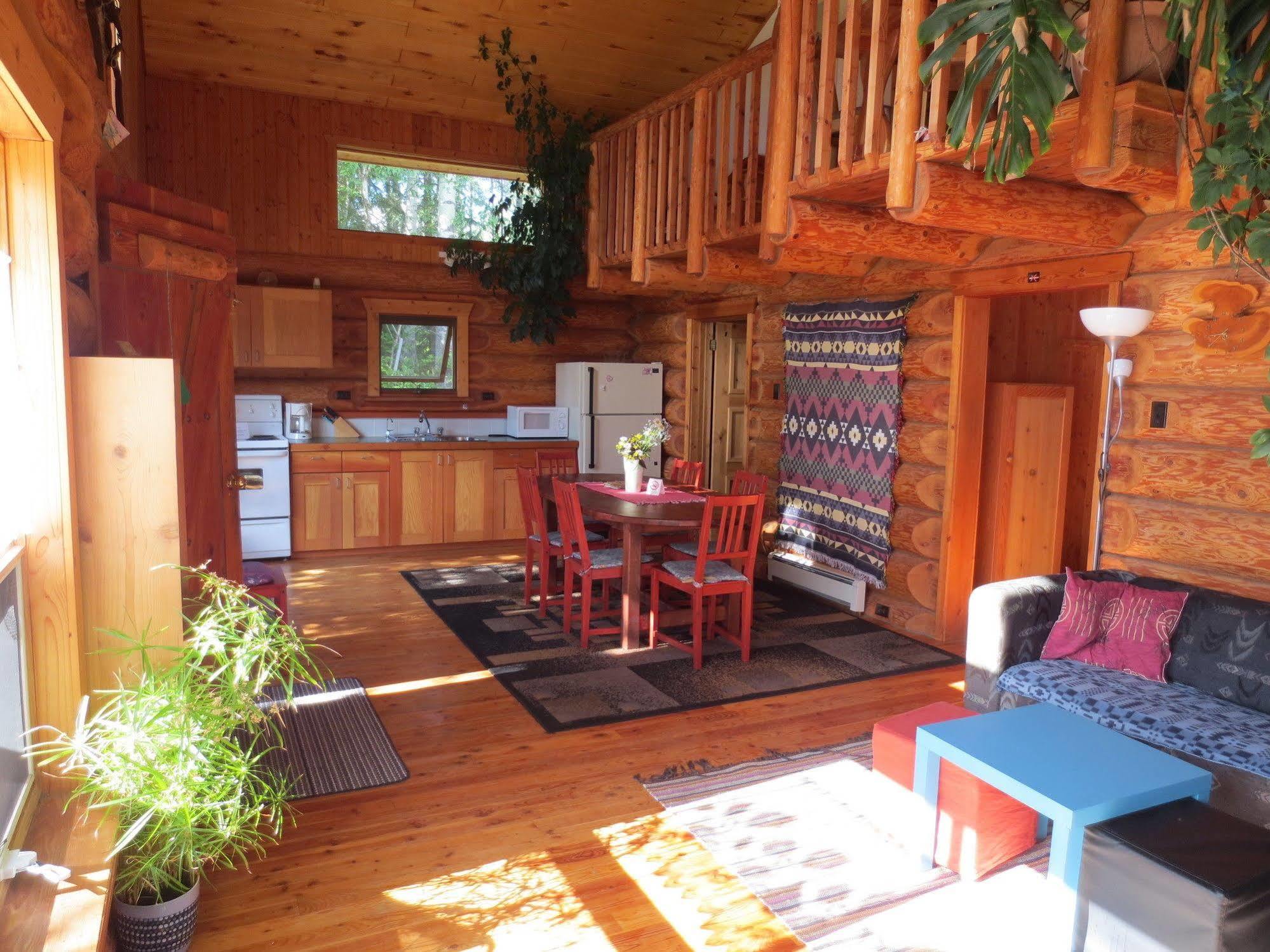Blaeberry Mountain Lodge Golden Экстерьер фото